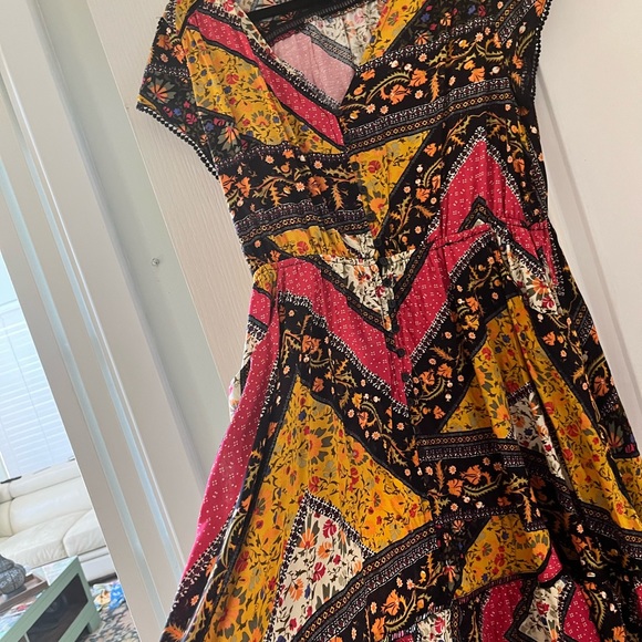 Knee length boho print dress. - Picture 2 of 5